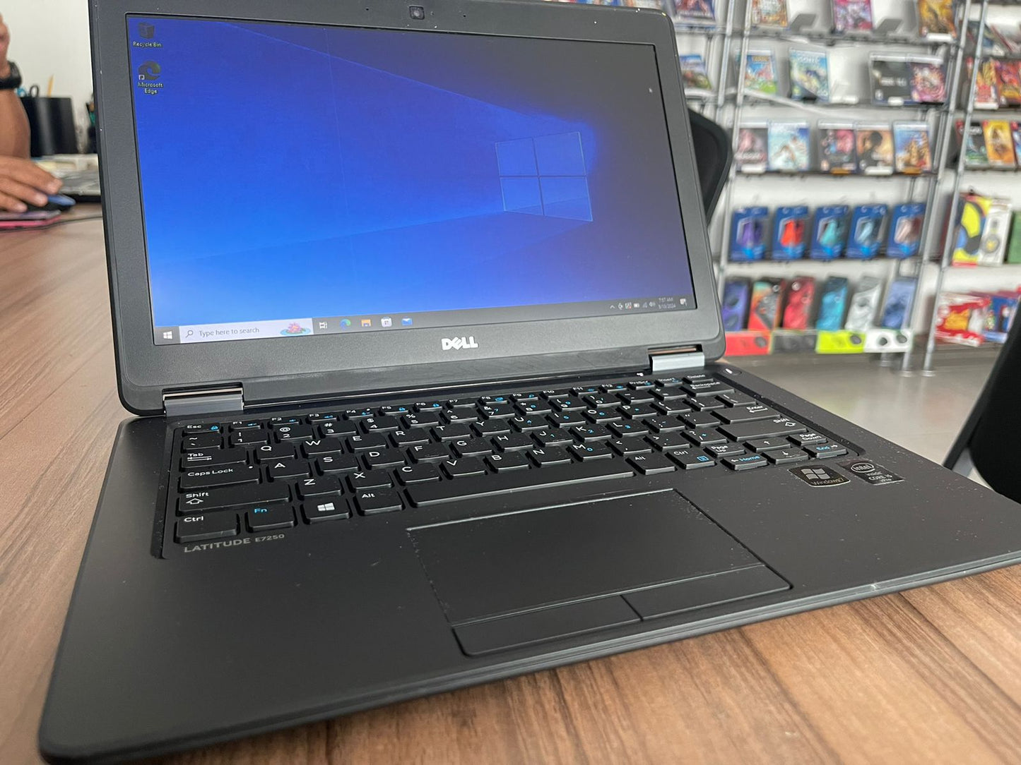 Dell Latitude 3190 Intel N5030 4GB, 128GB SSD Win 10
